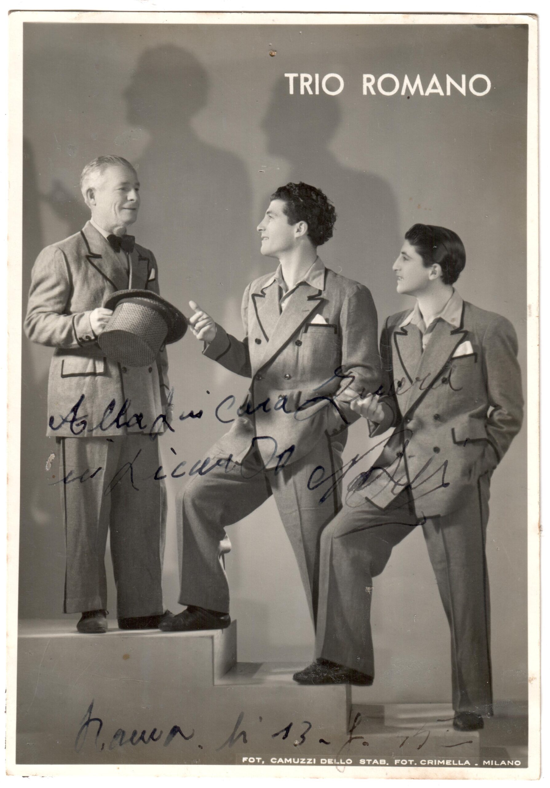 Fotografia d'epoca del Trio Romano con dediche e firme